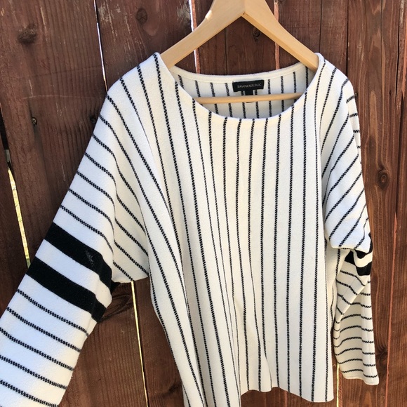 Stripped Banana Republic sweater 🌵 - Picture 2 of 3